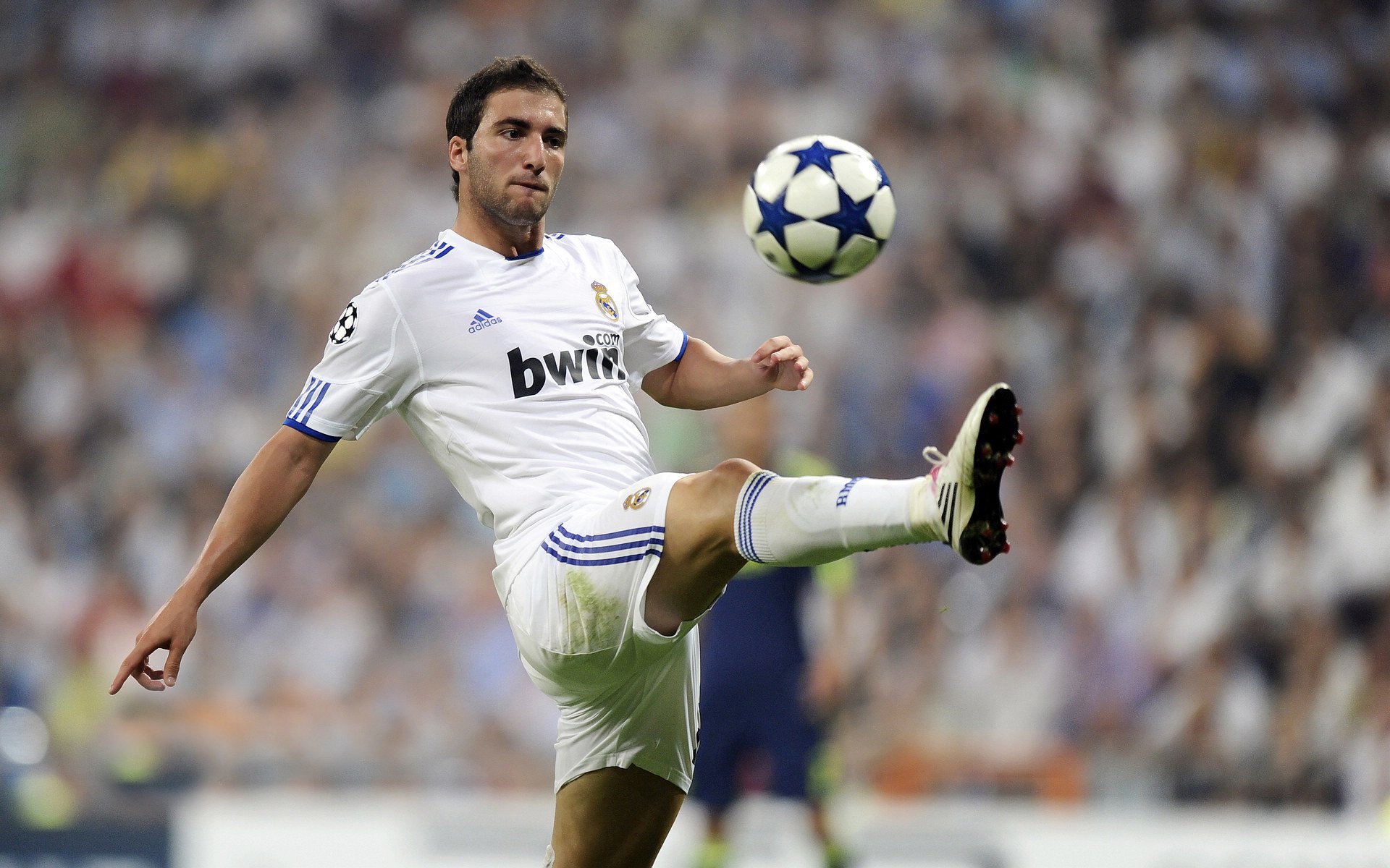 跨界巅峰，当热火奇才决胜于赛场，马克西在欧冠半决赛接管比赛