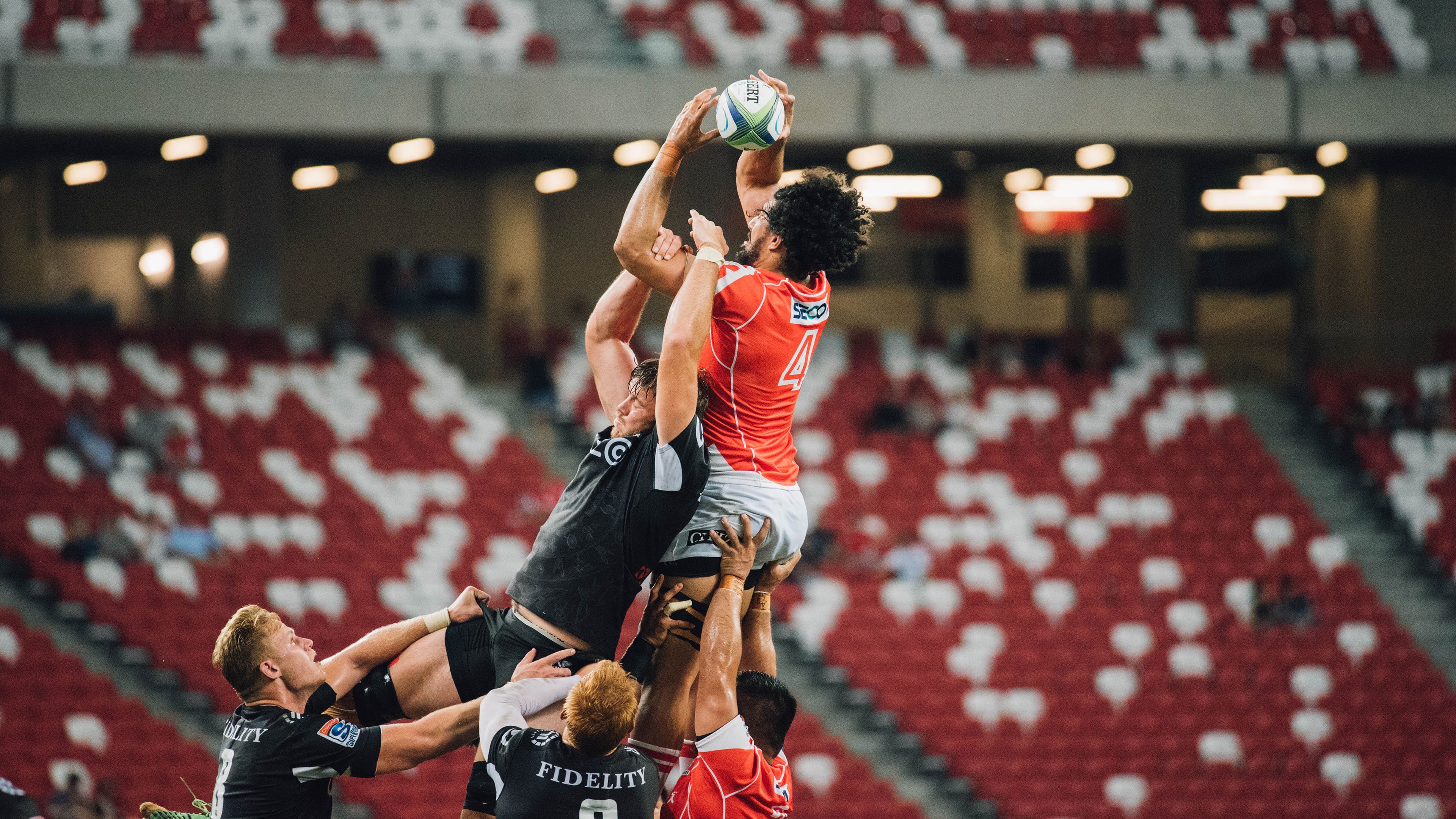 哈登单核点燃赛场，上海队战术革新轻取猛龙