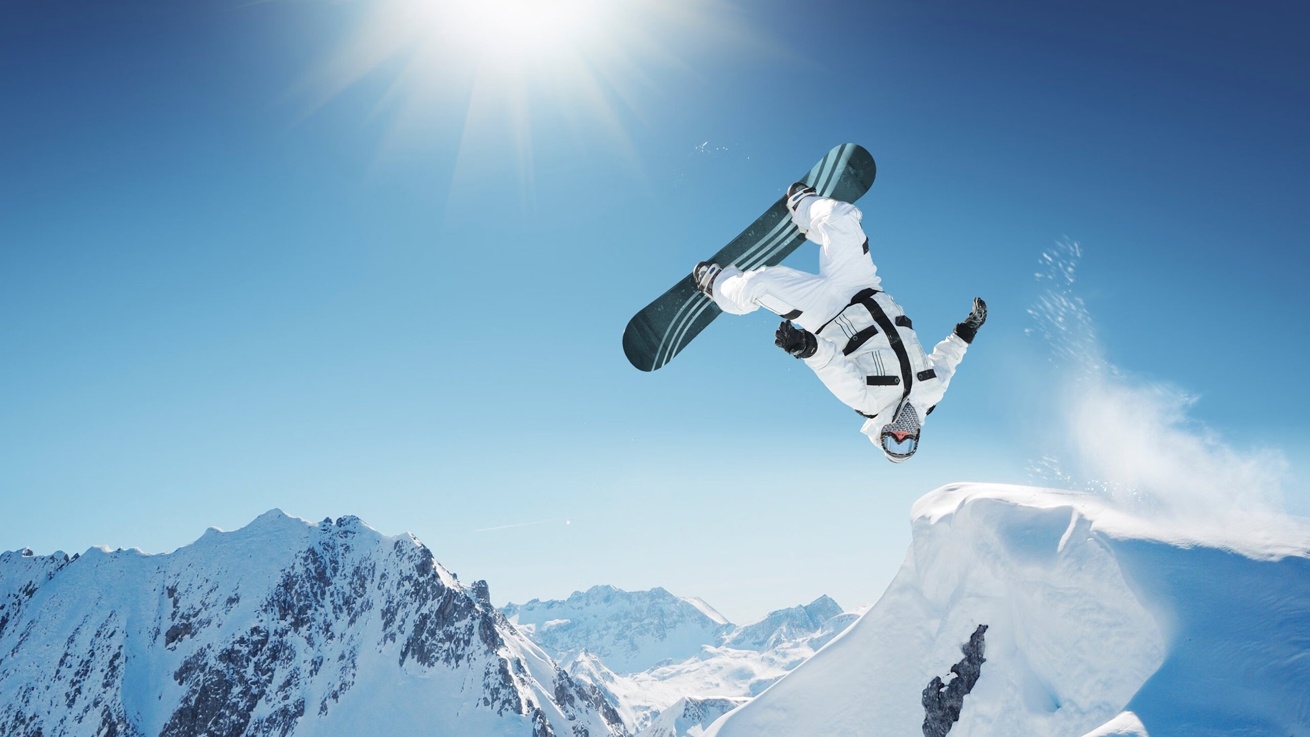 绿茵场与乒乓台的双重奏，德国队战术完胜瑞典，梁靖崑高光时刻闪耀国际赛场