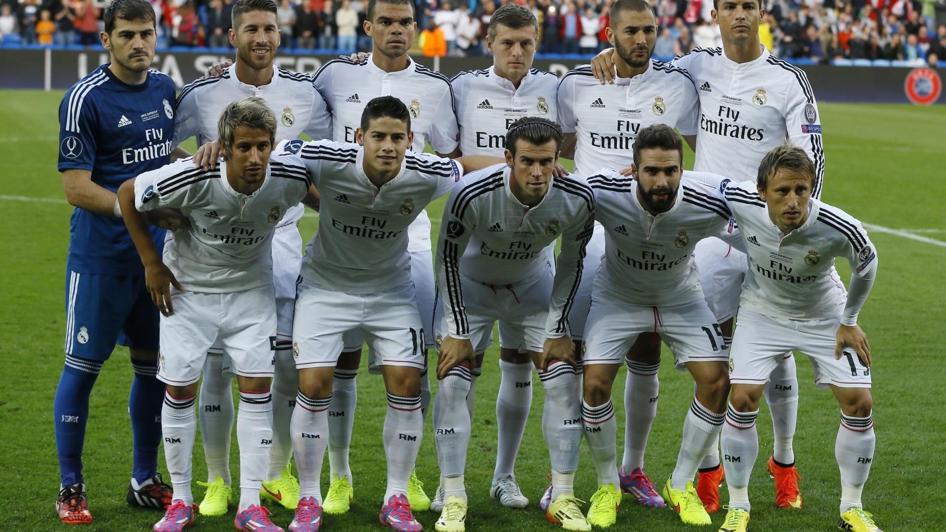 北极光下的孤独节奏，奥亚尔萨瓦尔如何用一脚传球，让芬兰在喀麦隆的狂野中找到了唯一性